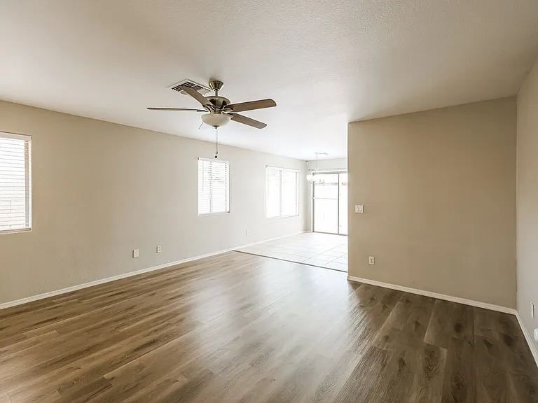 6054 W Jones Ave — Photo 4