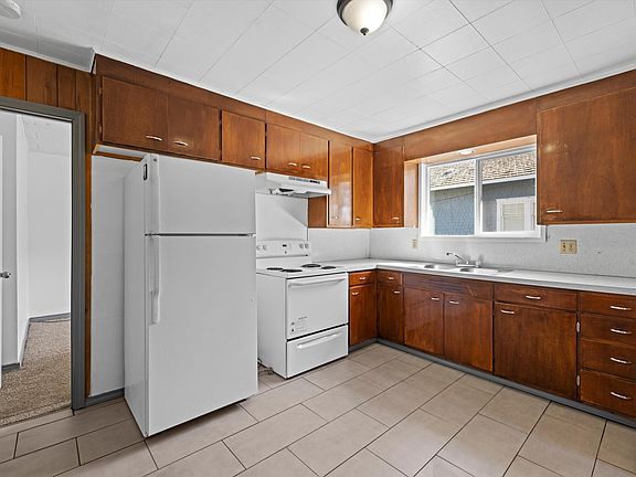 2nd image of 617 Harrison Ave