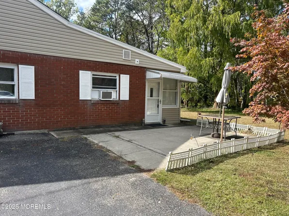 9 Walnut Street #D, Toms River, NJ 08757