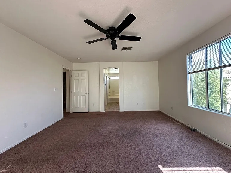 10440 Anacostia St — Photo 15