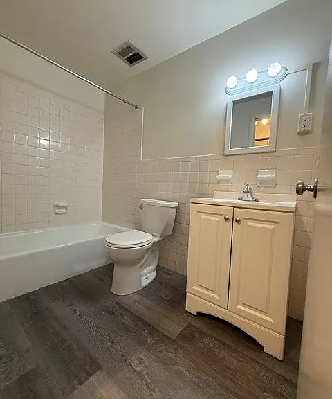 266 Essex Street — Photo 5