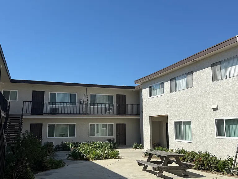 Downey Ave Apartments — Photo 2