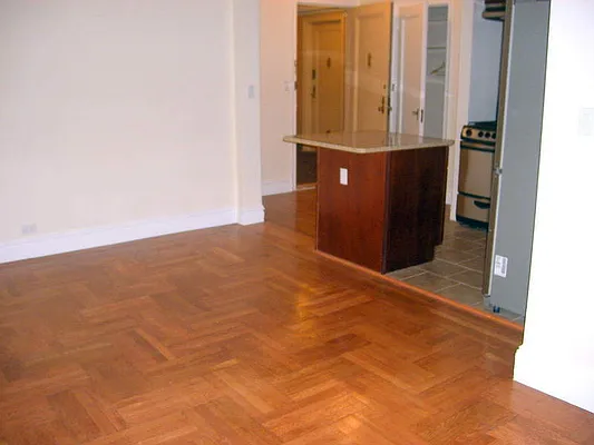 Rented by New Yorker Realty | media 3