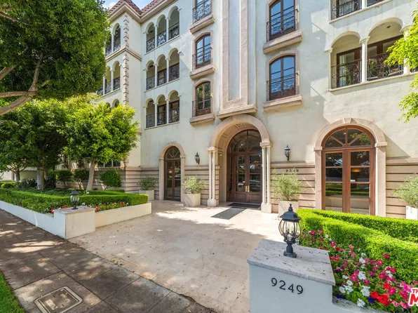 9249 Burton Way Unit 302, Beverly Hills, CA 90210