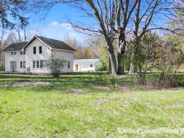 6421 134th Ave, Saugatuck, MI 49453