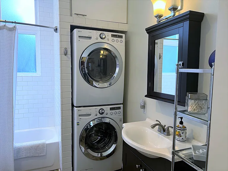 533 Vernon Ave #C — Photo 18