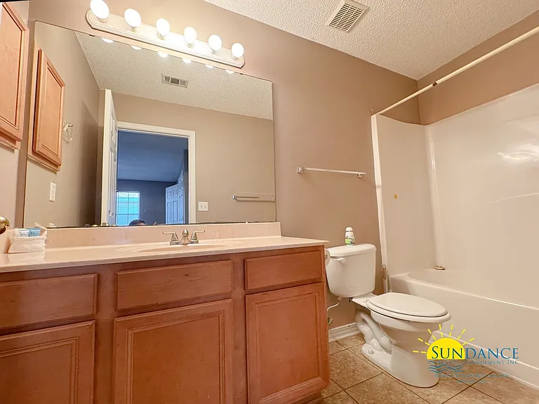 215 Twin Lakes Ln — Photo 21