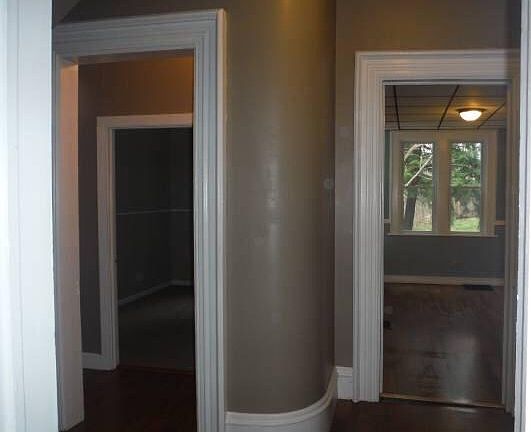5th image of 111 Glenwood Ave