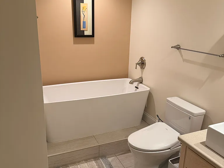 4501 Lindell Blvd #4B — Photo 8