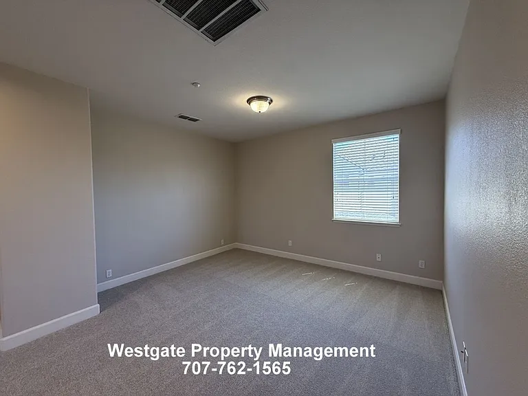 1708 Southridge Dr — Photo 21