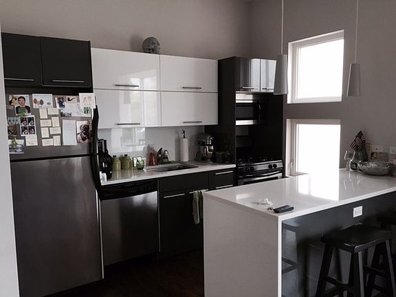 3rd image of 2456 N California Ave #1F