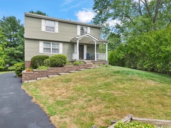 603 Partridge Dr, Cranberry Township, PA 16066