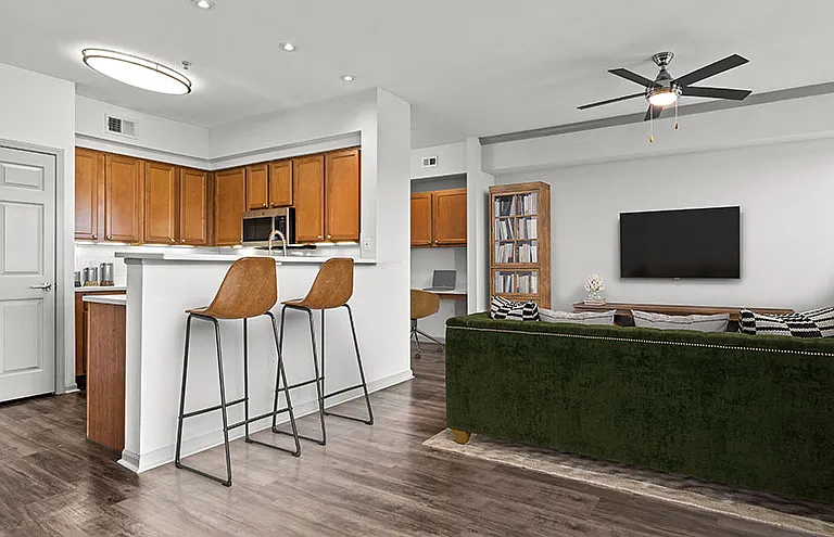West End at City Center Apartment Homes — Photo 2