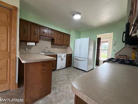 5th image of 6775 Marsh Rd