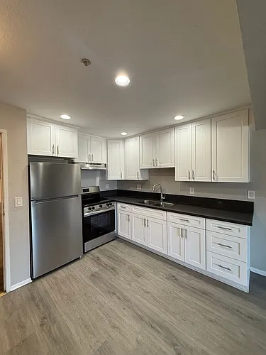 Hawaiian Terrace Apartments Photo 1