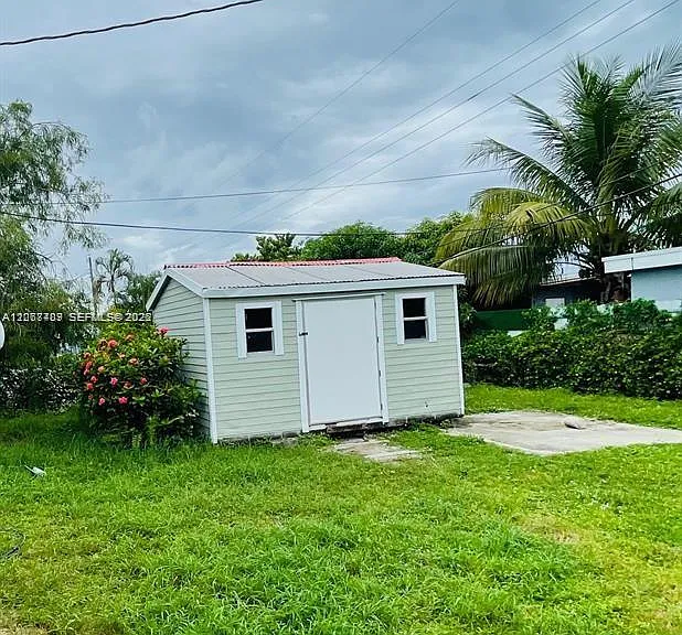 12330 NW 17th Ct — Photo 6