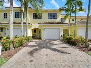 808 Imperial Lake Rd, West Palm Beach, FL 33413