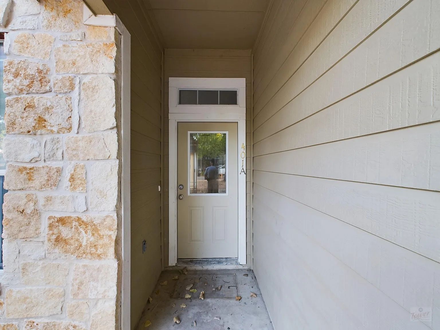 6 bed, 4.5 bath, 3247 sqft, $4,750 — Photo 2