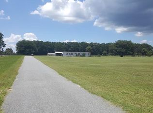 19540 Twin Ponds Rd, Umatilla, FL 32784