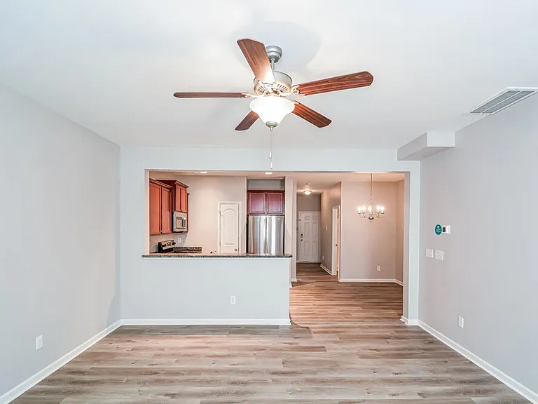 2203 Sunny Cove Dr — Photo 5