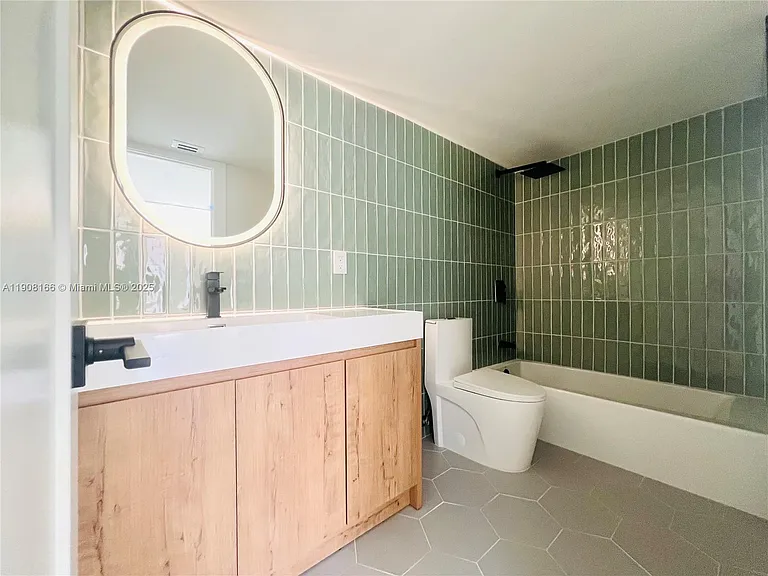 201 Jefferson Ave #4C — Photo 6