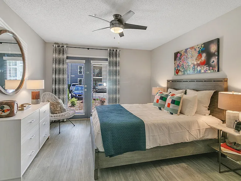 The Clarion Apartments — Photo 31
