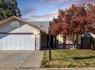 5919 Newbrook Dr, Riverbank, CA 95367
