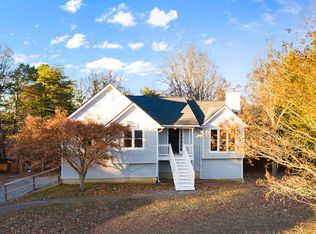 33 Indian Hills Dr, Rydal, GA 30171