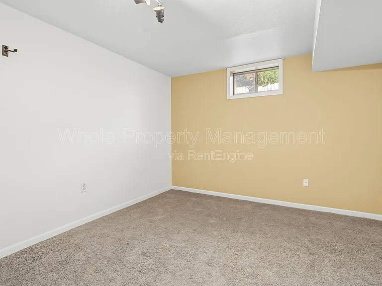 7071 Ruth Way — Photo 22