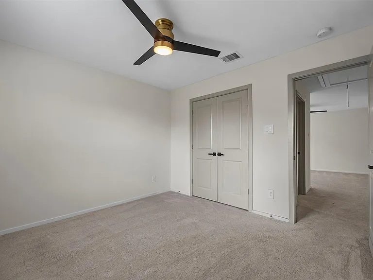 17722 Grove Hill Dr — Photo 21