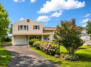 6 Jersey Ln, Norwalk, CT 06851