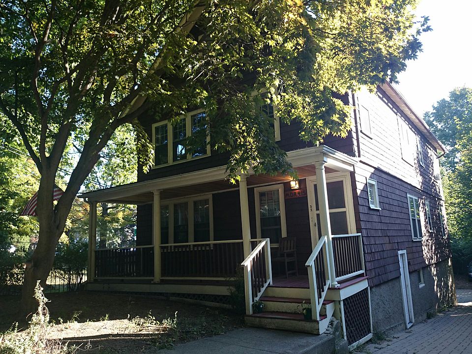 2nd image of 35 Milton Rd