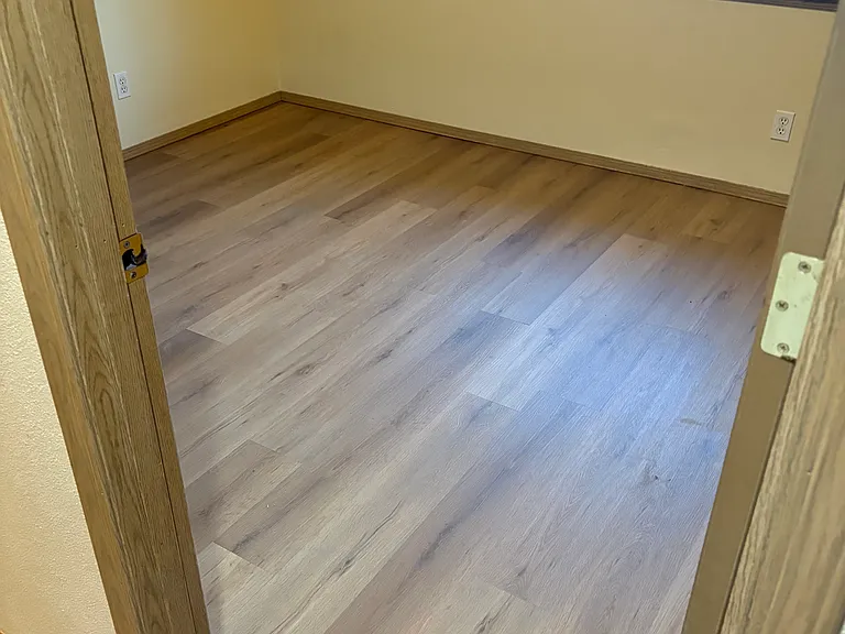 184 NW Scott St — Photo 8