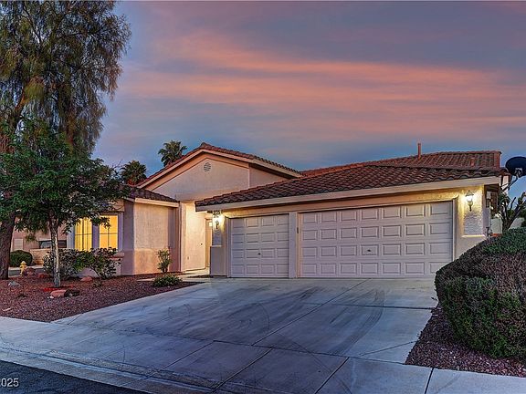 2nd image of 2725 Cool Lilac Ave