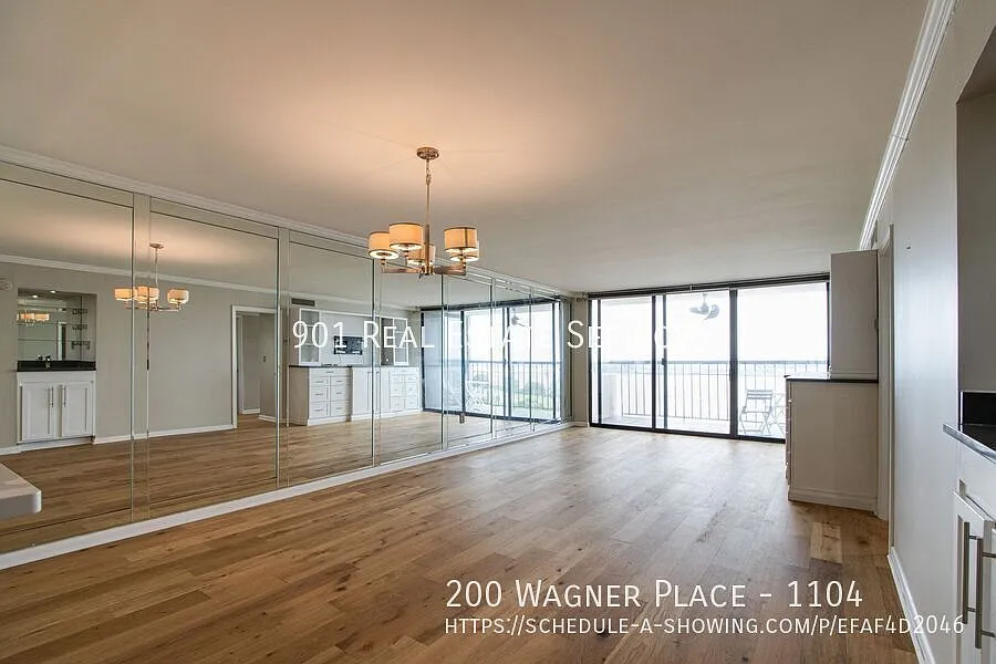 Renovated Luxury at Waterford Plaza — Photo 4