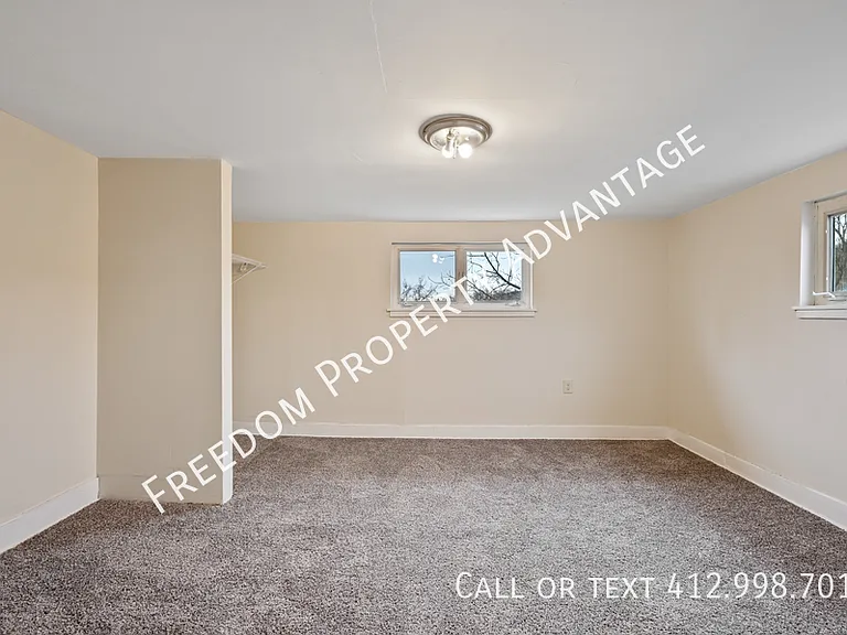 2047 Redrose Ave #2 — Photo 15