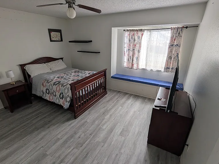 3216 Meadowview Dr — Photo 35