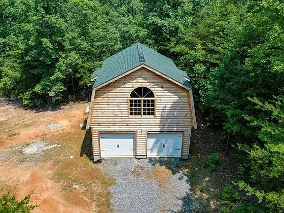 3rd image of 775 Laurel Lakes Pkwy