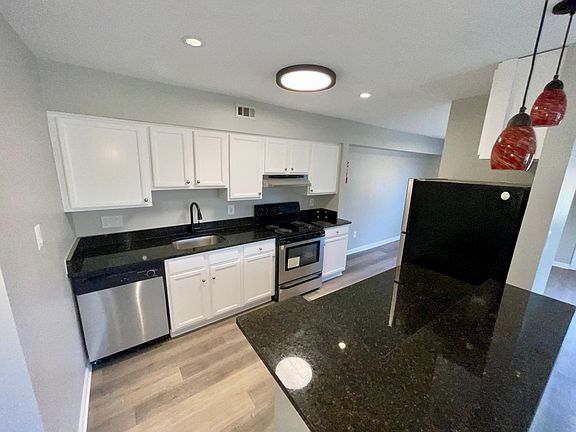 3rd image of 3861 E Manzanita Pl