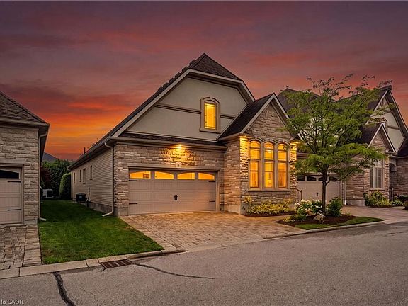 2nd image of 19 Simmonds Dr #8