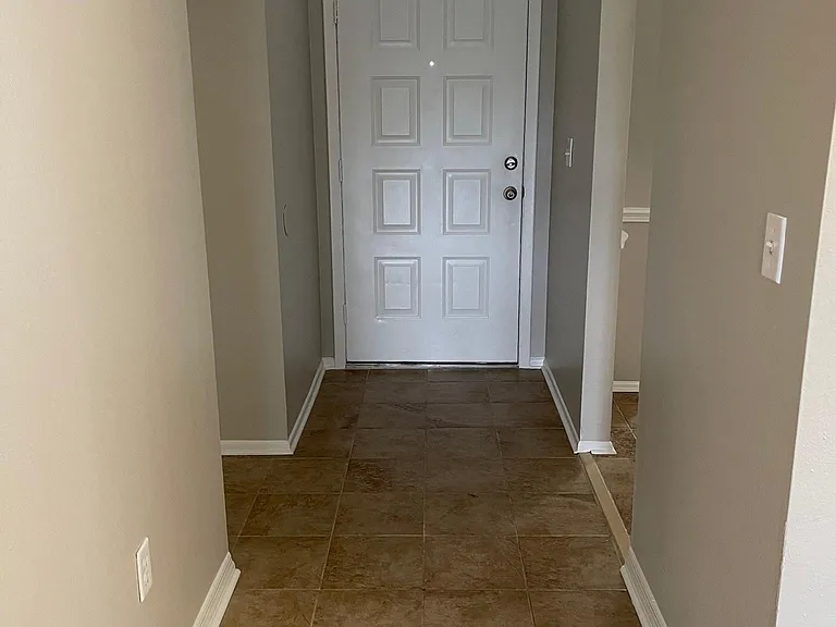 11218 Scotchwood Dr — Photo 4