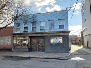114 Congress St, Troy, NY 12180