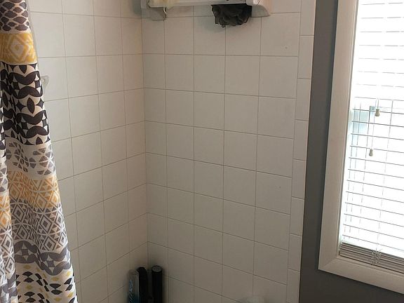 3rd image of 3269 S 77th Ave