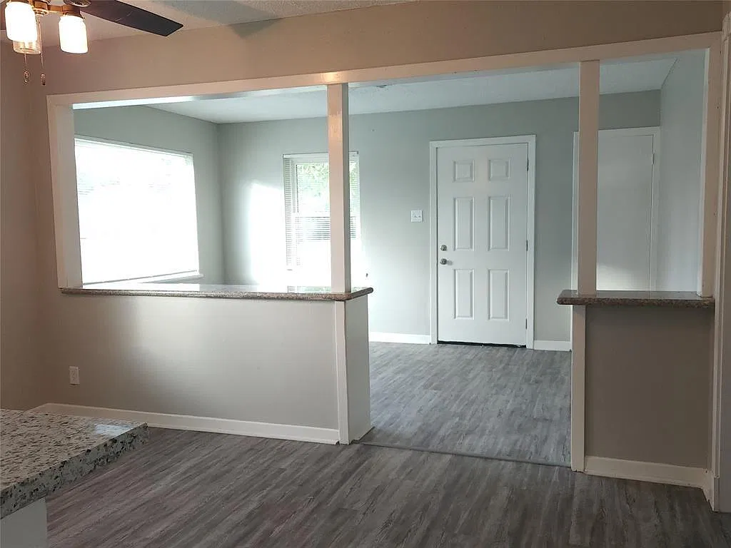 3 bed, 1719 sqft, $1,799 — Photo 2