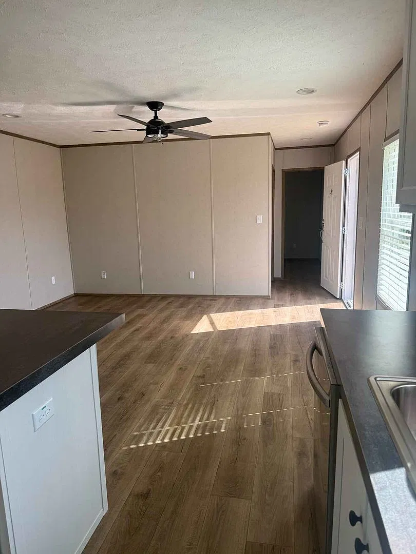 New Home! 2 Bedroom / 2 Bath — Photo 3