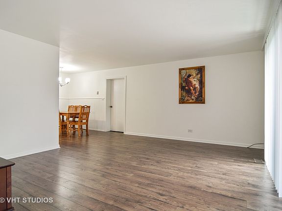 5th image of 126 Cotuit Ct #0
