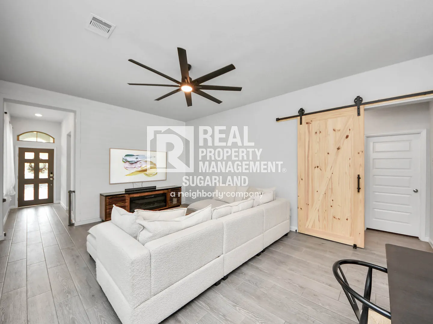 Like-New 2023 Single-Story in Sienna with Open-Concept Living — Photo 2