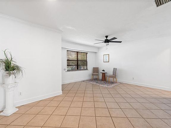 5th image of 3918 W Fig St