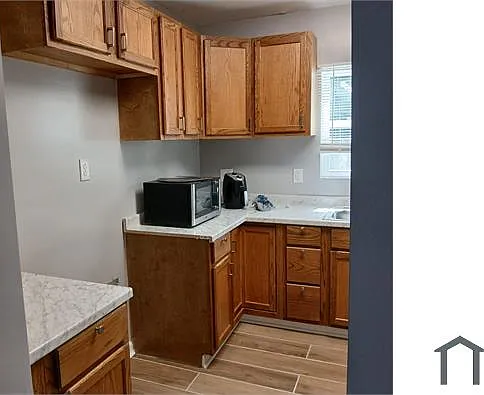 909 N Graham Ave — Photo 16