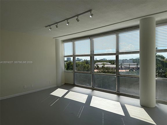 4th image of 900 Bay Dr APT 413